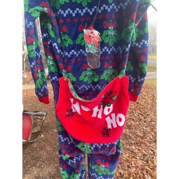 Christmas Blue Kiss Me Mistletoe Hohoho Union Suit Sleeper Adult Small - Picture 5 of 8